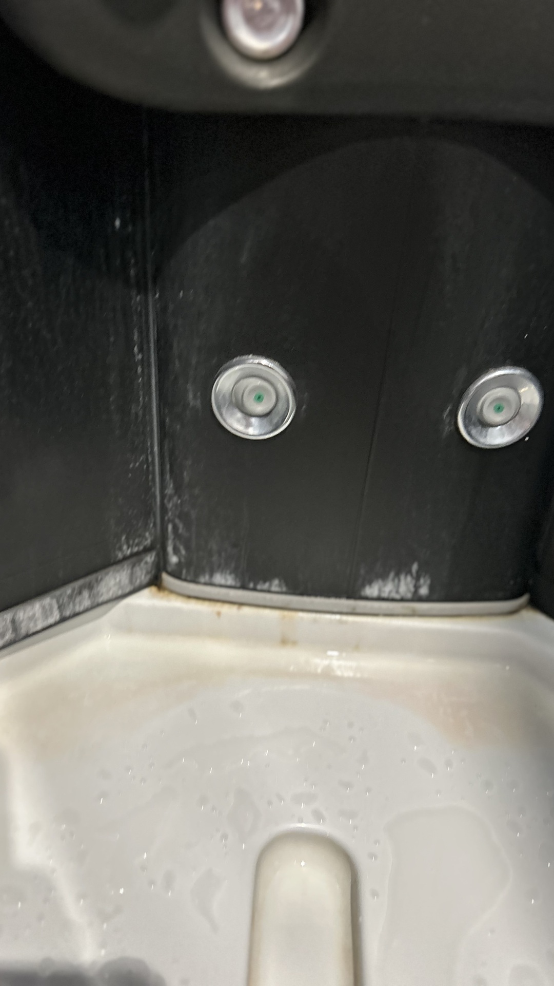 Before photo for Почистване на баня